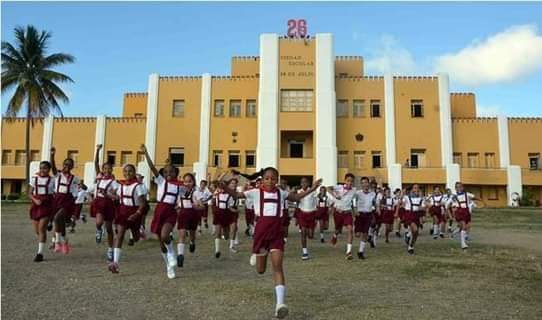 ...arriesgaremos decididos
por esta causa hasta la vida
¡Que viva la Revolución!

#Cuba #CienfuegosEn26 #SiempreEn26