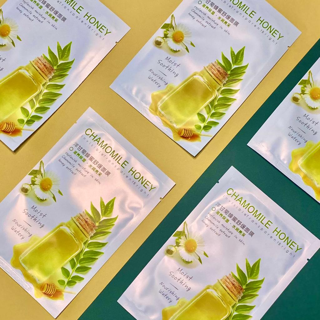 UsupsoI's tweet photo. Good Skin.
Good Mood. 
Good Day.

It is skincare time with our face masks enriched with Chamomile Honey 💞

#skin #skincaretips #skincareroutine #skincareproducts #skincarecommunity #facemask #facemaskselfie #cute #usupsoindia #usupso #quirky #japanese #dailyjapanesedesign https://t.co/3OOrUUuxG9