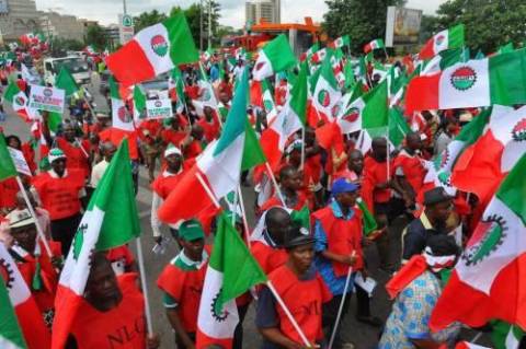 SaharaReporters's tweet photo. Nigerian Workers, NLC Protest Grounds Activities In Oyo, Edo, Kano, Kaduna, Others | Sahara Reporters https://t.co/6VDKf7C9TM https://t.co/7OCnHmZRq3