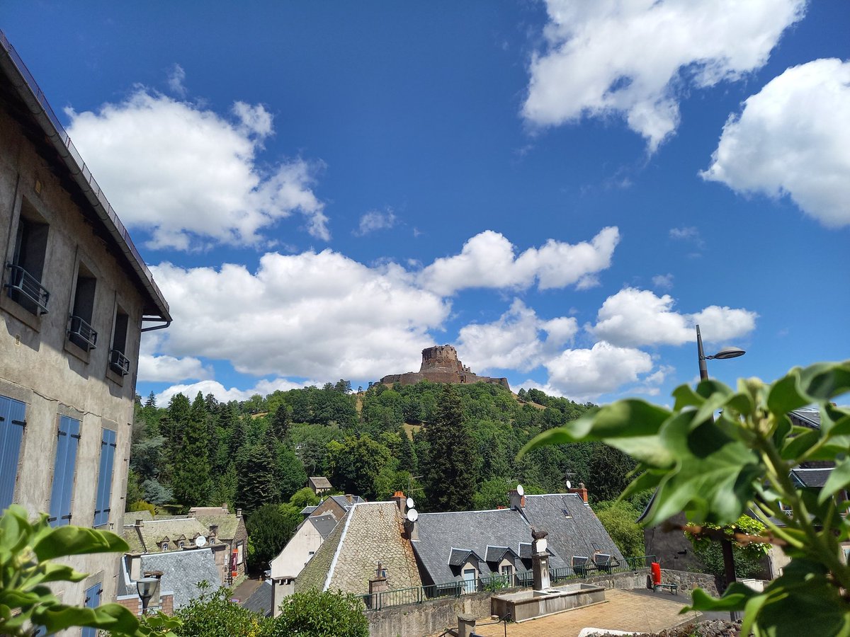 SavignatV's tweet photo. #meteo Mardi 26 juillet - 13h30- ciel partiellement couvert- 23⁰- soleil
@otsancy @MeteoSancy https://t.co/nhi0AmDoIu