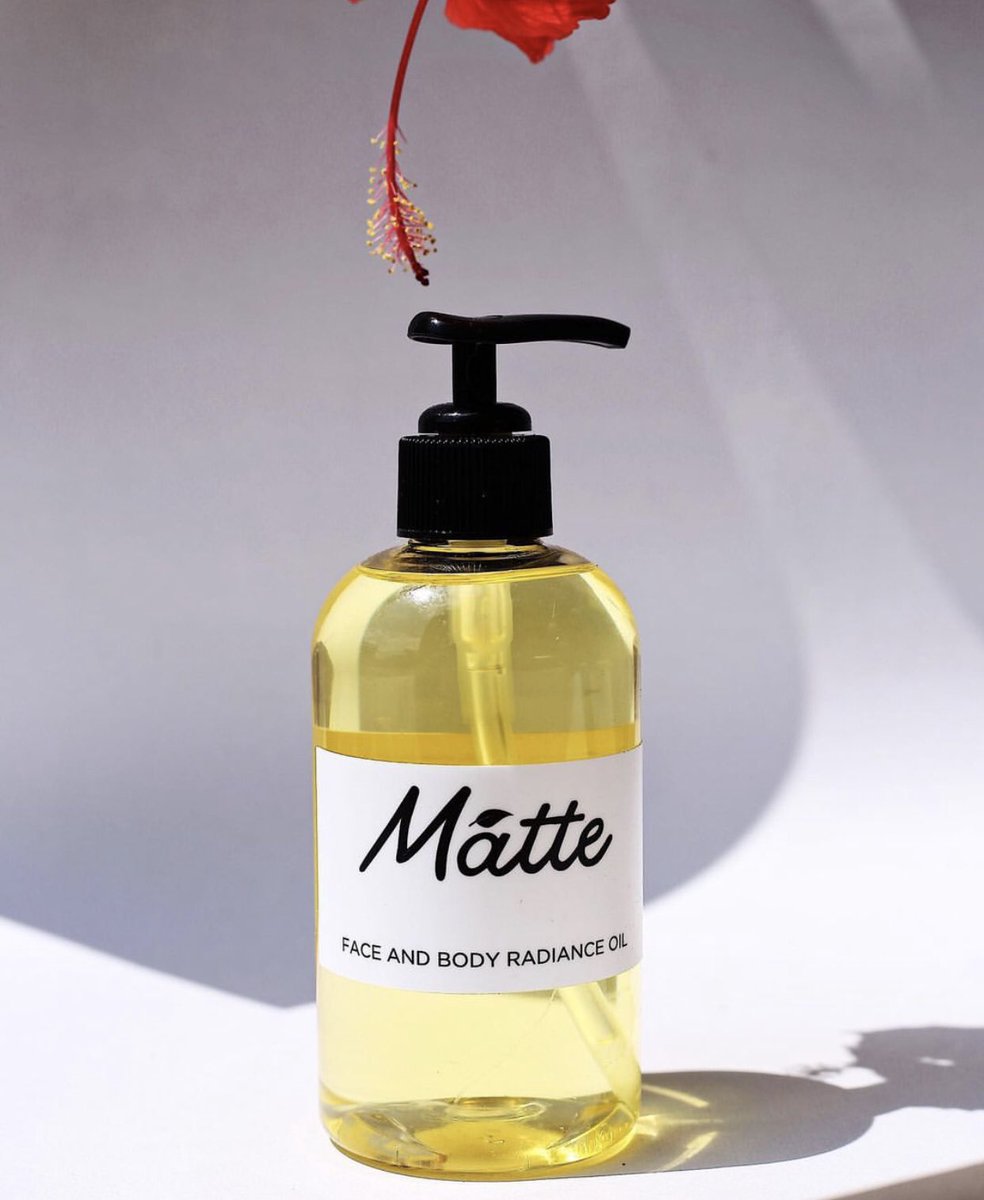 MatteSkincare's tweet photo. To understand the difference between hydration and moisture,think of water versus oil. 

Hydrating the skin means increasing its water content , one of the basic building blocks of a healthy skin cells and a must for proper dermal function. https://t.co/c18DrQP0Nh