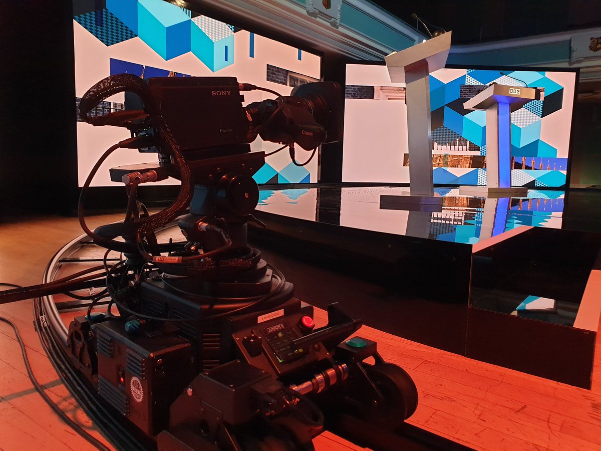 robhillmedia's tweet image. BBC1 last night &quot;Our Next Prime Minister&quot;. Its been a couple of years since I did Steadicam and although quite rusty I just about got away with it... I think. My body isn&apos;t happy today though 😩! 
#robhillmedia #steadicam #bbc #primeminister #rishisunak #liztruss #number10