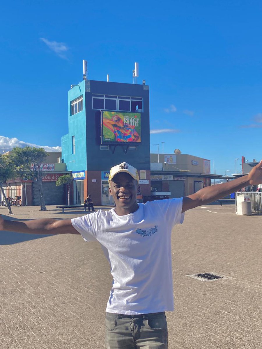 youngsngZA's tweet photo. PRESIDENT OF THE YOUTH'S ALBUM COVER AT KHAYELISTHA   MALL BILLBORD🔥⚡️😭
#YOUTHPRESIDENT #Billboard #music https://t.co/Nl0vrWkQ38