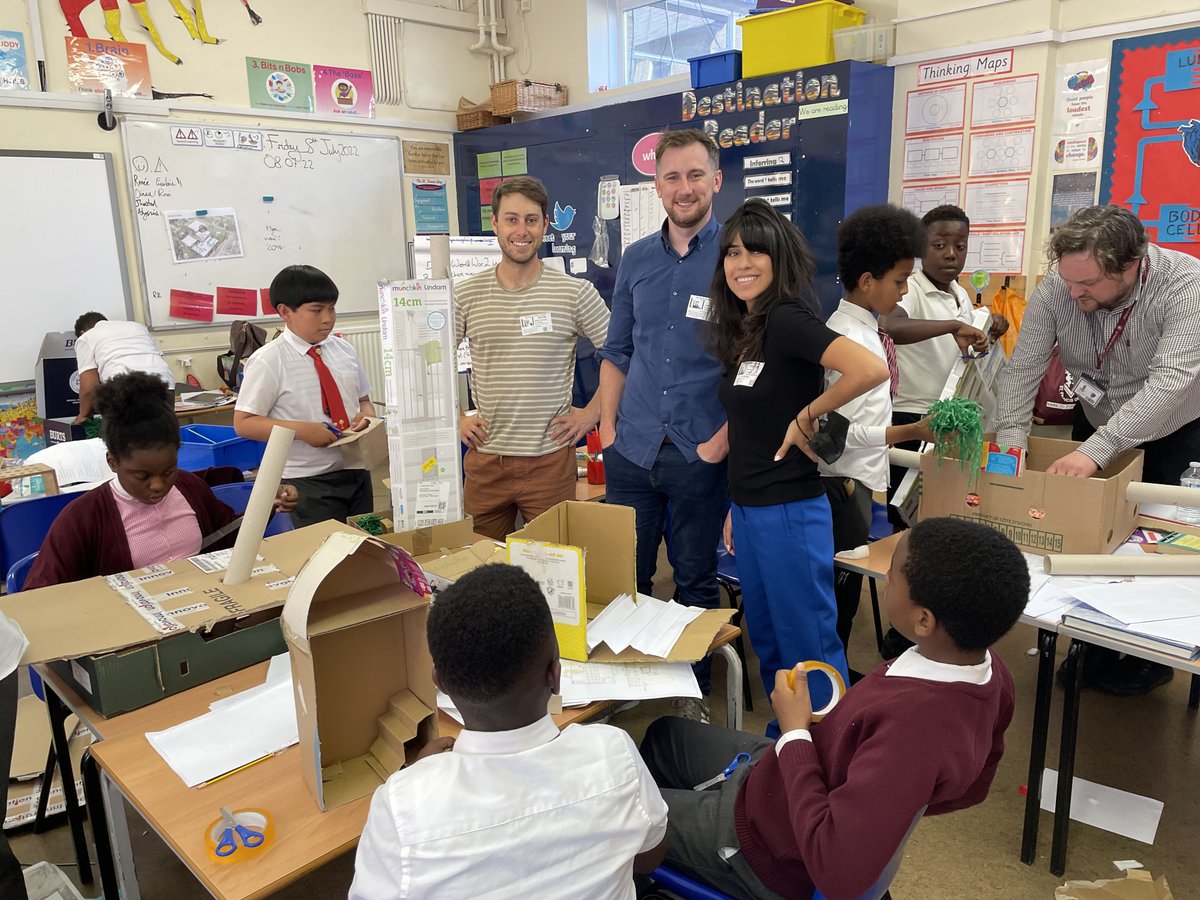 StiffTrevillion's tweet image. We've been supporting the @RIBA #NationalSchoolsProgramme, working with @sfdstottenham to introduce architecture to their year 6 students (age 10 – 11)The programme aims to spark excitement and understanding about the built environment &amp;amp; inspire the architects of the future!
