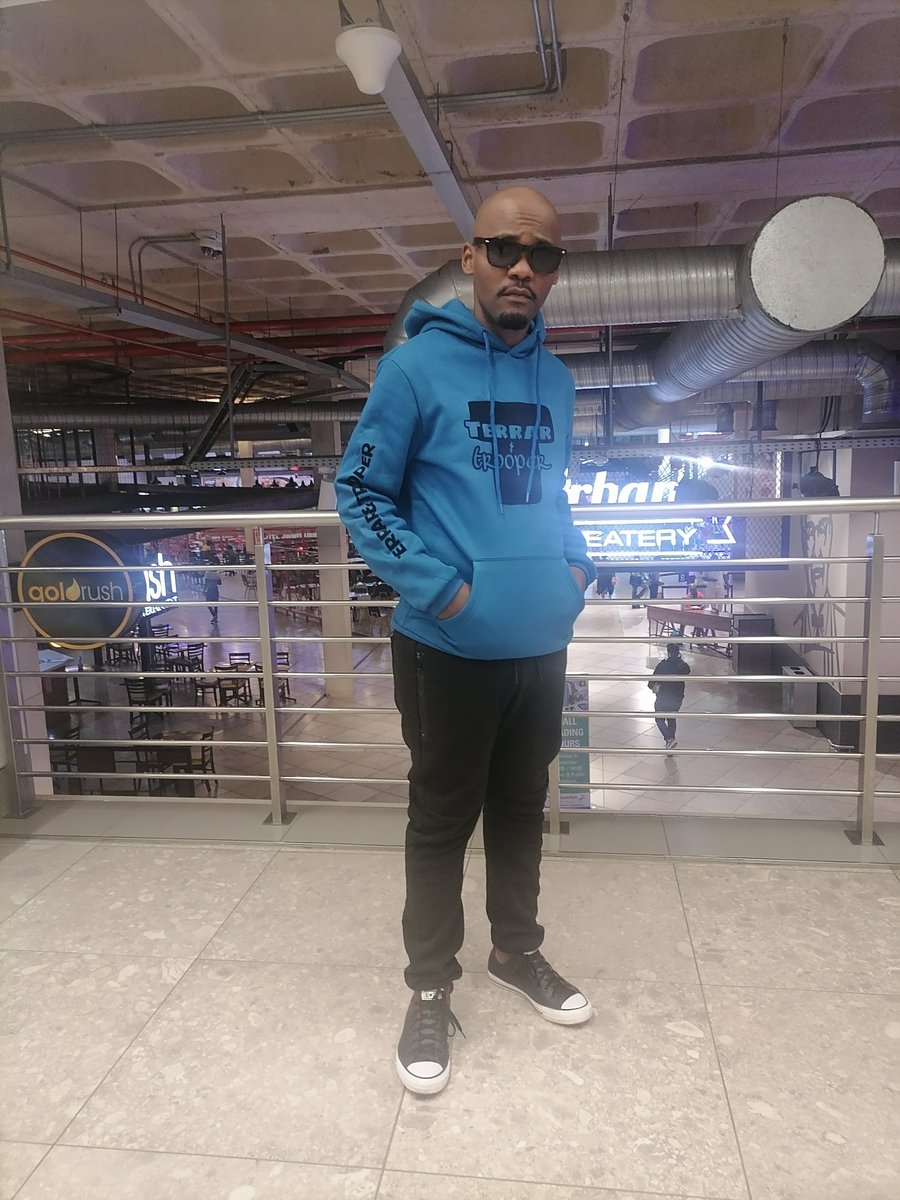 TerrarWCHM's tweet photo. God bless your Hustle 🙏🏽 that's my gift from me to you by God Today 😊😊👊🏽👏.
#RockingWithTheBestDone https://t.co/o0UzUd7FLp