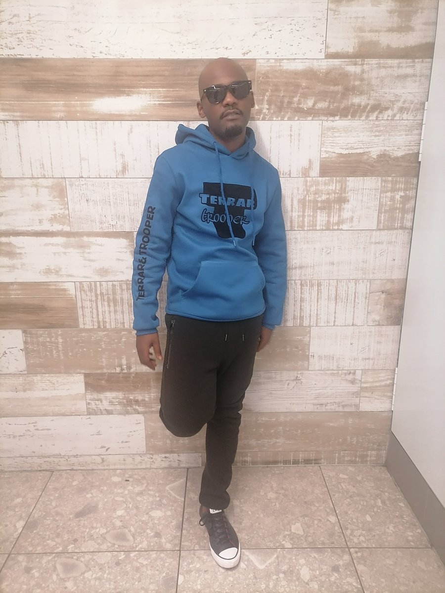 TerrarWCHM's tweet photo. God bless your Hustle 🙏🏽 that's my gift from me to you by God Today 😊😊👊🏽👏.
#RockingWithTheBestDone https://t.co/o0UzUd7FLp