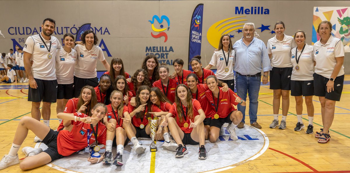 #U15F 🔊 ¡CAMPEONAS!

✅ La selección U15 femenina terminó en 1ª posición (2-0) el Torneo de la Amistad. 🏀🇪🇸

▶ España 75-52 Italia
▶ España 70-64 Francia

#TorneoAmistad2022