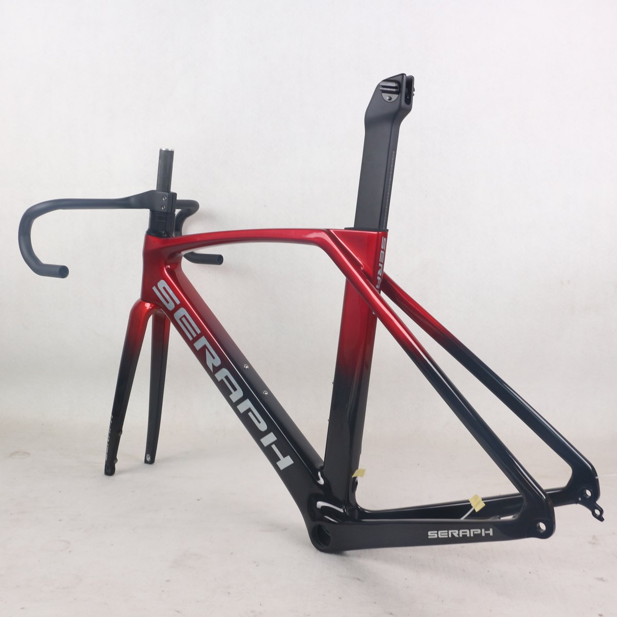 SeraphRose5's tweet photo. Full Carbon Fiber t1000 47/50/52/54/56/58/60cm Hidden Cable Disc Brake Road Bike Frame TT-X34 Max tire 700*30C #bicycle #bicycleporn #bikepaint #roadbike #bicyclelove #cycling #bicyc #cyclinglife #bicycling #bikepacking #bicicletta #bici #bicicleta #bikeworld #buongiorno https://t.co/hG7X03fAkd