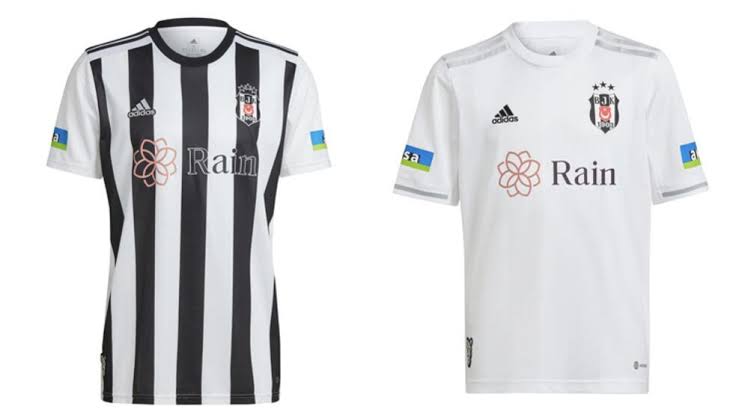 🔥 ÇEKİLİŞ 🎁

💥Come To Beşiktaş  3️⃣ kişiye Beşiktaş ‘ın yeni sezon formasını gönderiyorum . Beşiktaş lı  dostlarım 

🤝 Çekiliş Şartları 

🥈 Tweet'i RT ve fav atmanız şart.

Herkese Başarılar 👋🎉