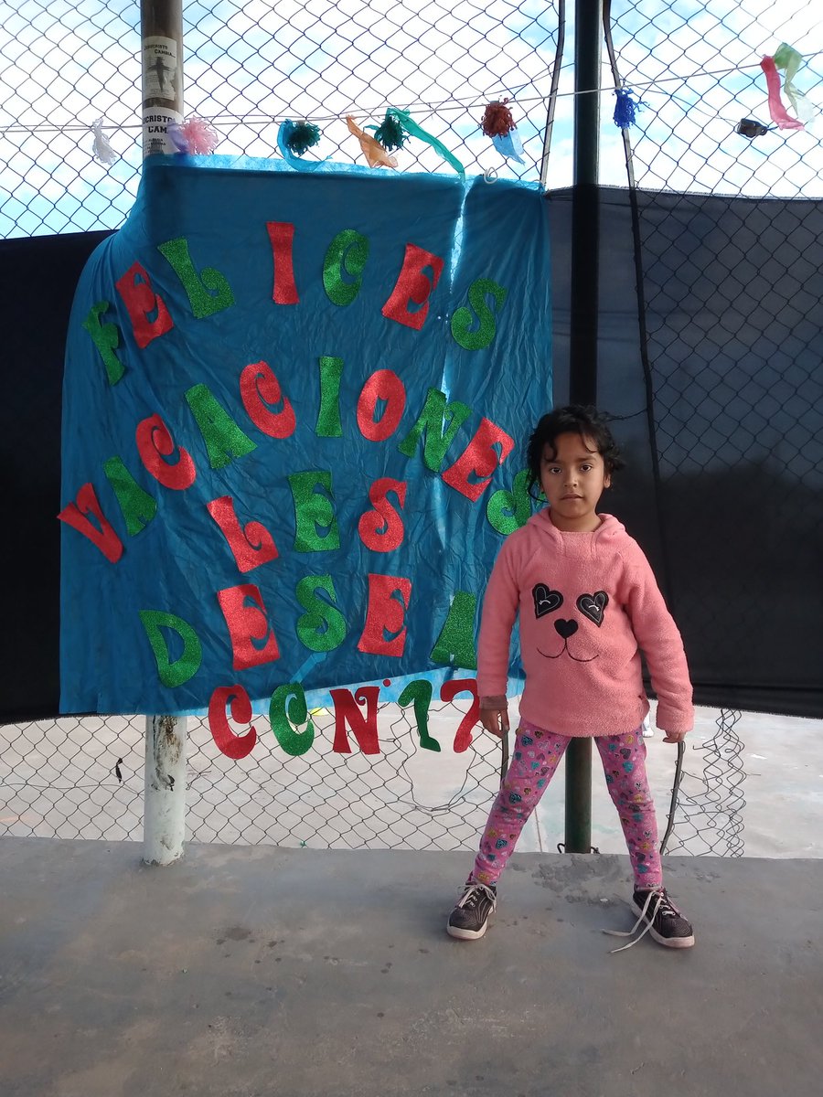 morales_2022's tweet photo. #mañanasargentinas. Buen día seño chicos soy Kiara disfrutando la última semana de vacaciones de invierno les muestro mi trabajo de alfombra para el baño buen martes chicos aguante c5n https://t.co/8NeqovgHaI
