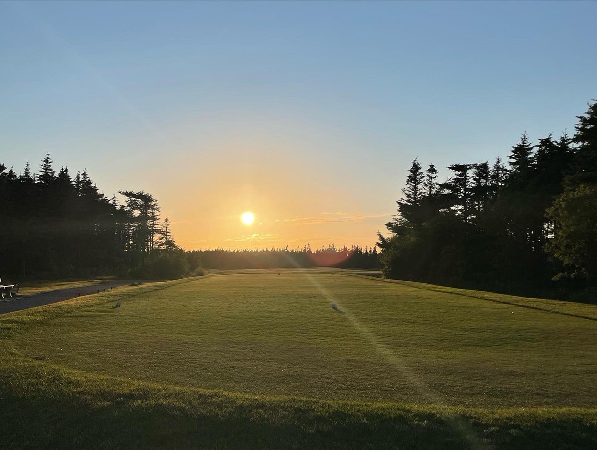 Another week of junior camp sadly came to an end last Friday😢 We cannot wait for what the next 4 weeks has to offer!🥳

Congratulations to our week 4 award winners:

Skills challenge: Blake Smith
Kindness: Thomas Fagan
Course Etiquette: Nick Redfern
Most improved: Ryder Sheppard