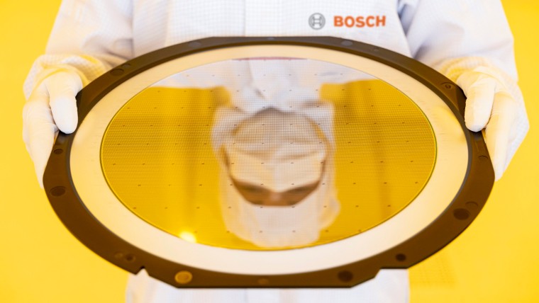 Did you know why <a href="/BoschGlobal/">BoschGlobal</a> is called a technology company? E.g. with the revolutionary “Bosch process” invented in 1994, our engineers at #AE created a technique of modern sensor engineering etching structures with high precision into a silicon wafer: bit.ly/3gmbafE