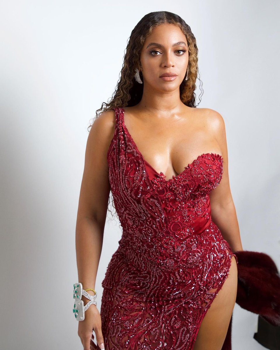 temsszn's tweet photo. NEW TEMS &amp; BEYONCÉ IN 3 DAYS😭 https://t.co/cBW8whNcE1