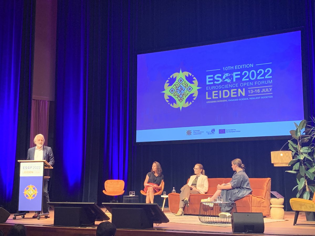 If you missed #ESOF2022, some recordings are now available on the <a href="/ESOF_eu/">ESOF</a> platform. You can also find out more about the engaging session on #ContestedHeritage on <a href="/LDEHeritage/">Global Heritage & Development</a> <a href="/LeidenDelftEras/">Leiden-Delft-Erasmus Universities</a> website with an article by #studentreporter <a href="/cathyebg/">Catherine.</a> ➡️bit.ly/3b9p5Hp