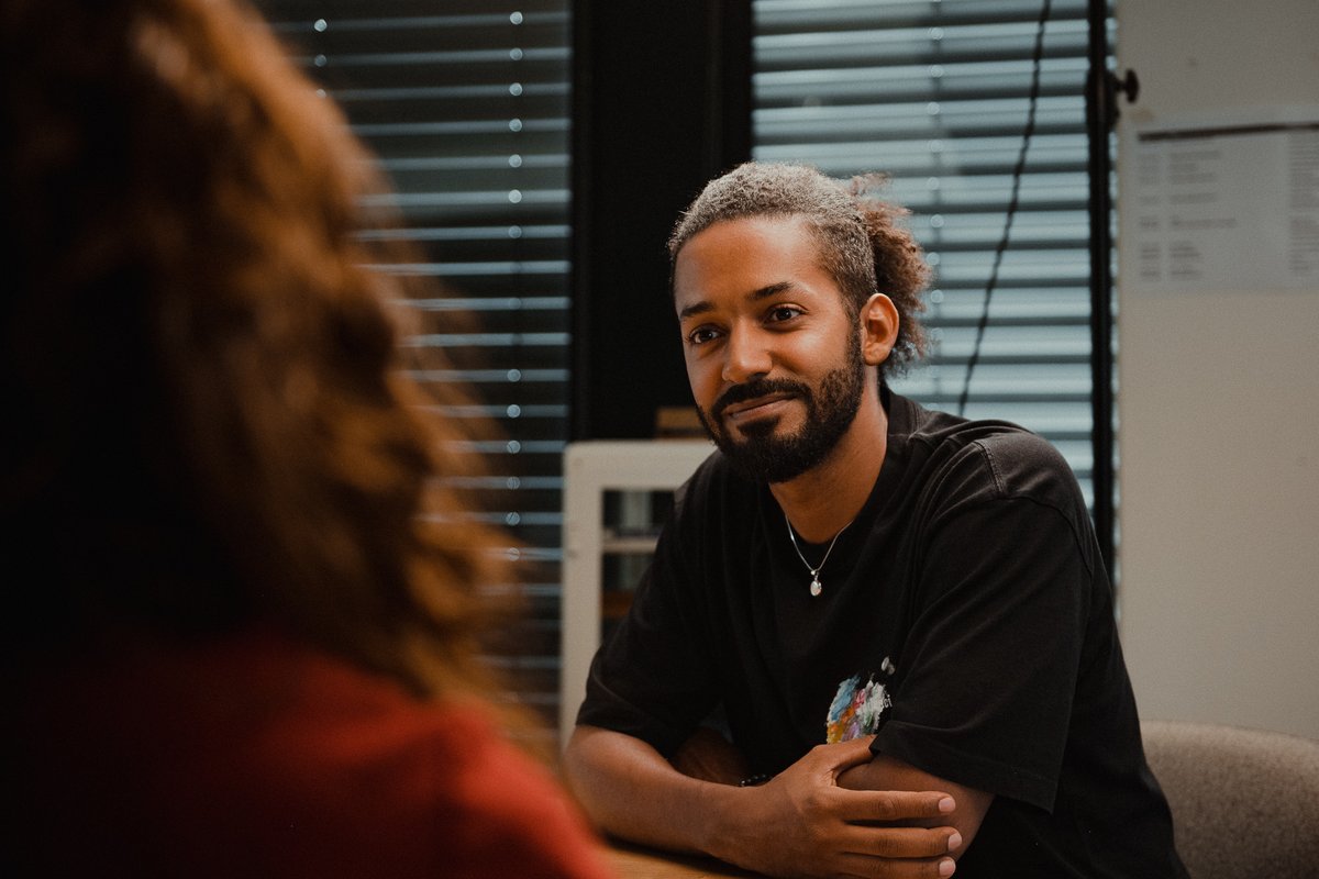 AvastFoundation's tweet photo. #Sneakpeak pictures from our recent #Partnertalks shoot. Our Head of Partnerships @erinapg and @YemiAlchemist Founder of @MoonshotPlatf met to discuss our collaboration to find the next generation of changemakers. Find out more about moonshot platform --> https://t.co/7iV16tb4y3 https://t.co/ZjKnay3B42
