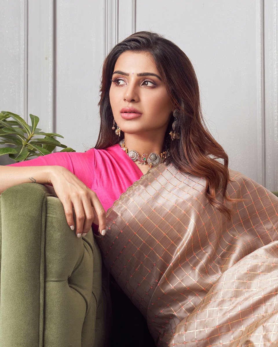 Samanthavibes_'s tweet photo. Divine Beauty.. @Samanthaprabhu2 😘💖#SamanthaRuthPrabhu #Samantha https://t.co/oOZzJTg30i