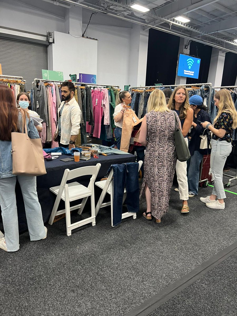 Artistic Milliners tweet media