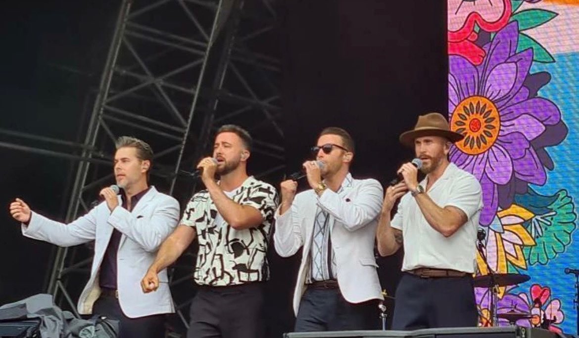 💐What an honour performing <a href="/flackstock/">Flackstock</a> last night for such an amazing cause and to celebrate the life of the wonderful Caroline Flack. 💕 #flackstock