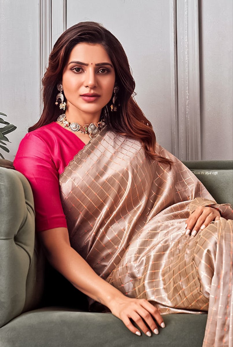 Samanthavibes_'s tweet photo. Beauty is a woman and her name is 
@Samanthaprabhu2 👸🏻💖 !!!

#SamanthaRuthPrabhu #Samantha https://t.co/DHVBkBtV8t