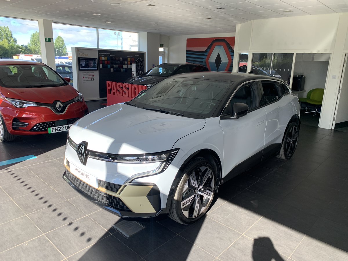 DSG Renault tweet media