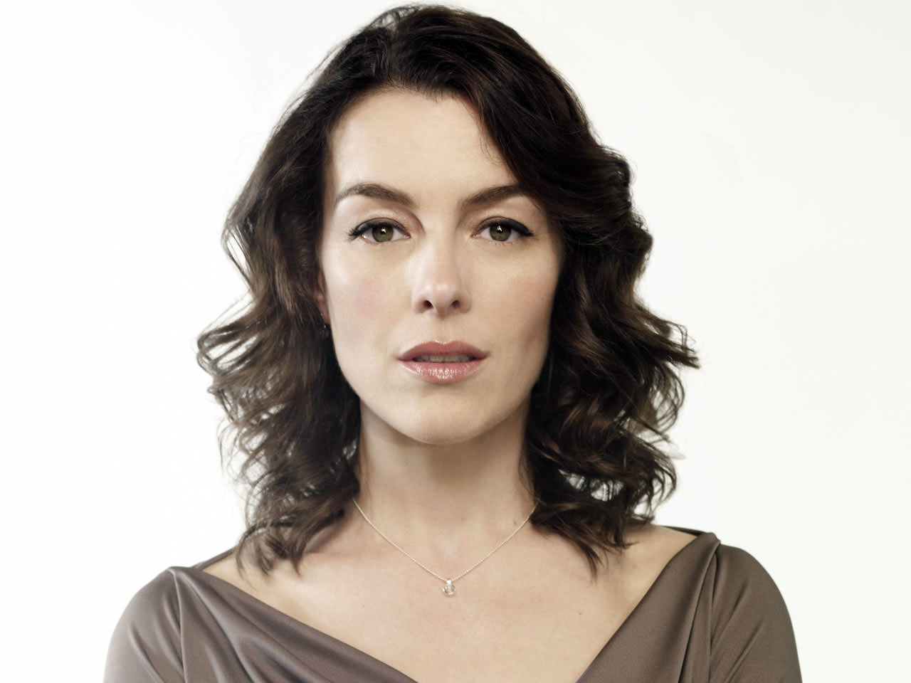 Happy 54th Birthday to 
OLIVIA WILLIAMS 