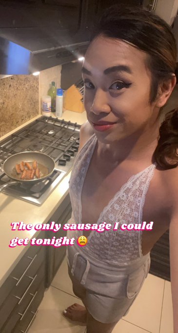 Only sausage I could get today I had to make it myself 😒 https://t.co/uRXFbDryv2