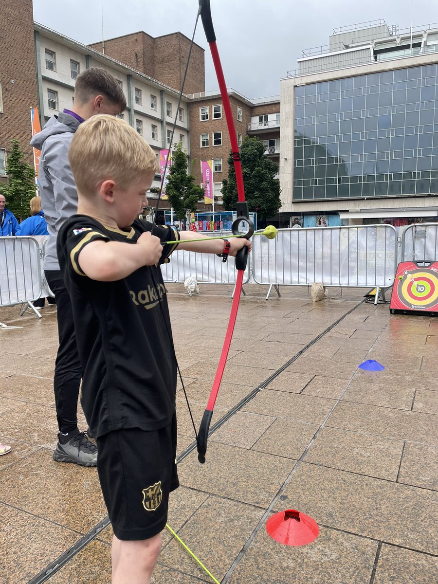 CV Life Community tweet media