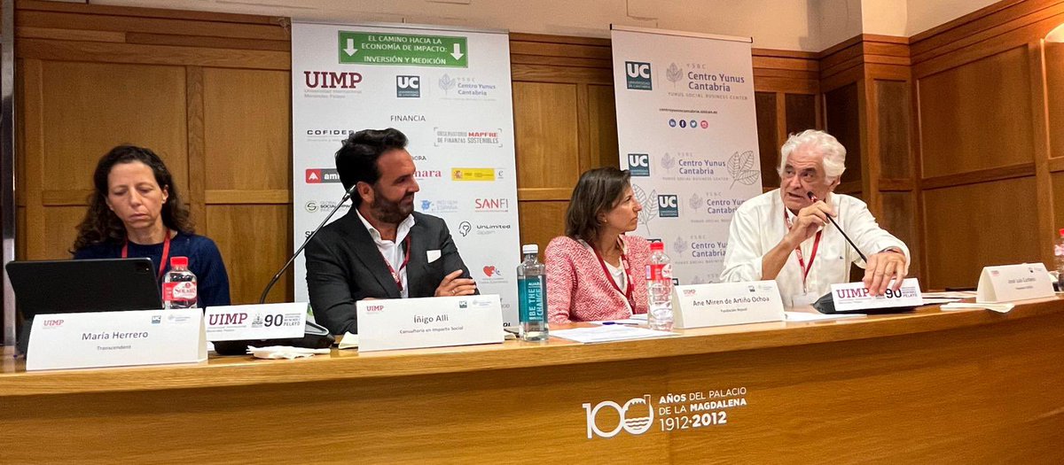 Nuestro compañero <a href="/inigoalli/">Íñigo Alli</a> modera mesa “La financiación del desarrollo: movilizando capital privado” con José Luis Curbelo, pte <a href="/COFIDES/">COFIDES</a>, <a href="/mpherrero/">María Herrero Pidal</a> de <a href="/fundacionexit/">Fundación Exit</a>, <a href="/Anedearino/">Ane de Ariño</a> de <a href="/FundacionRepsol/">Fundación Repsol</a> y <a href="/bayonlopez/">José Bayón</a> de <a href="/enisa/">enisa</a> #yunusUIMP2022