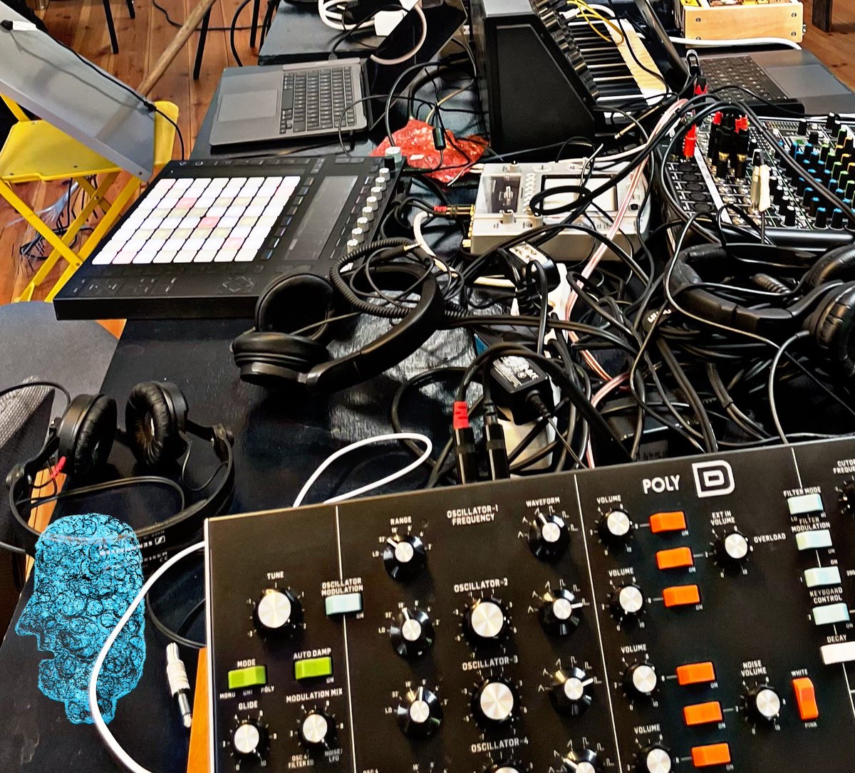 Open Call: Radical transducers - Open Sound Performance Hacklab mit Peter Kirn vom 27.-30.09.2022 beim Festival BLAUES RAUSCHEN in Essen

Anmeldung sind noch bis zum ersten August möglich unter: blauesrauschen.de/radical-transd…

Foto: © Eckart Waage