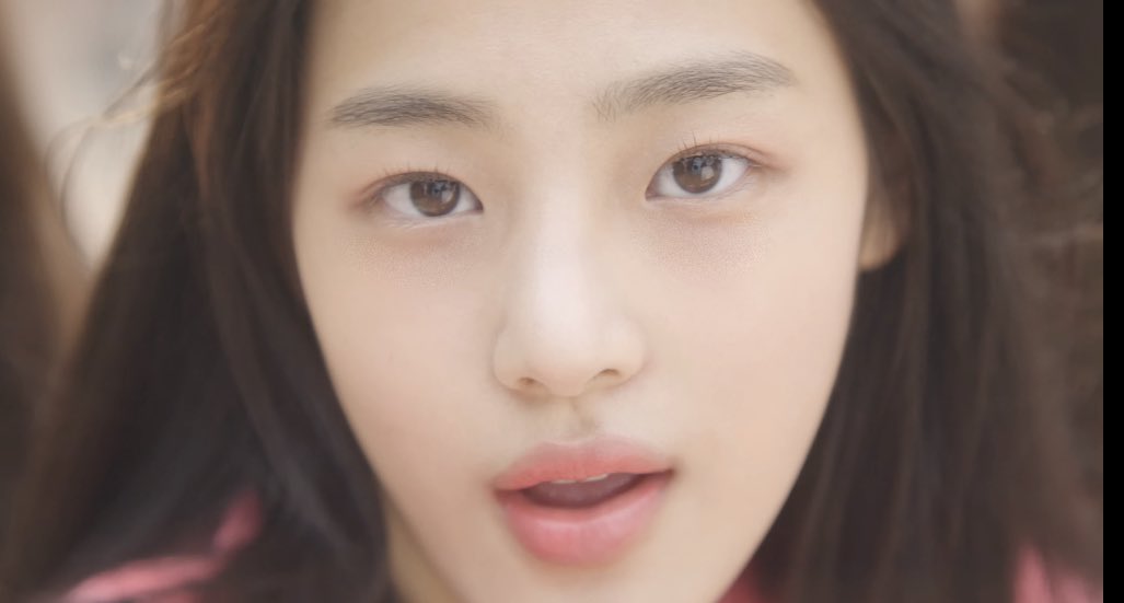NewJeansChart's tweet photo. NewJeans (뉴진스) 'Hurt' Official MV has now surpassed 2,000,000 (2M) views on Youtube!👏

🔗 https://t.co/uMYcGJ2zVn

#NewJeans #뉴진스 @NewJeans_ADOR https://t.co/pakgu3ocQe