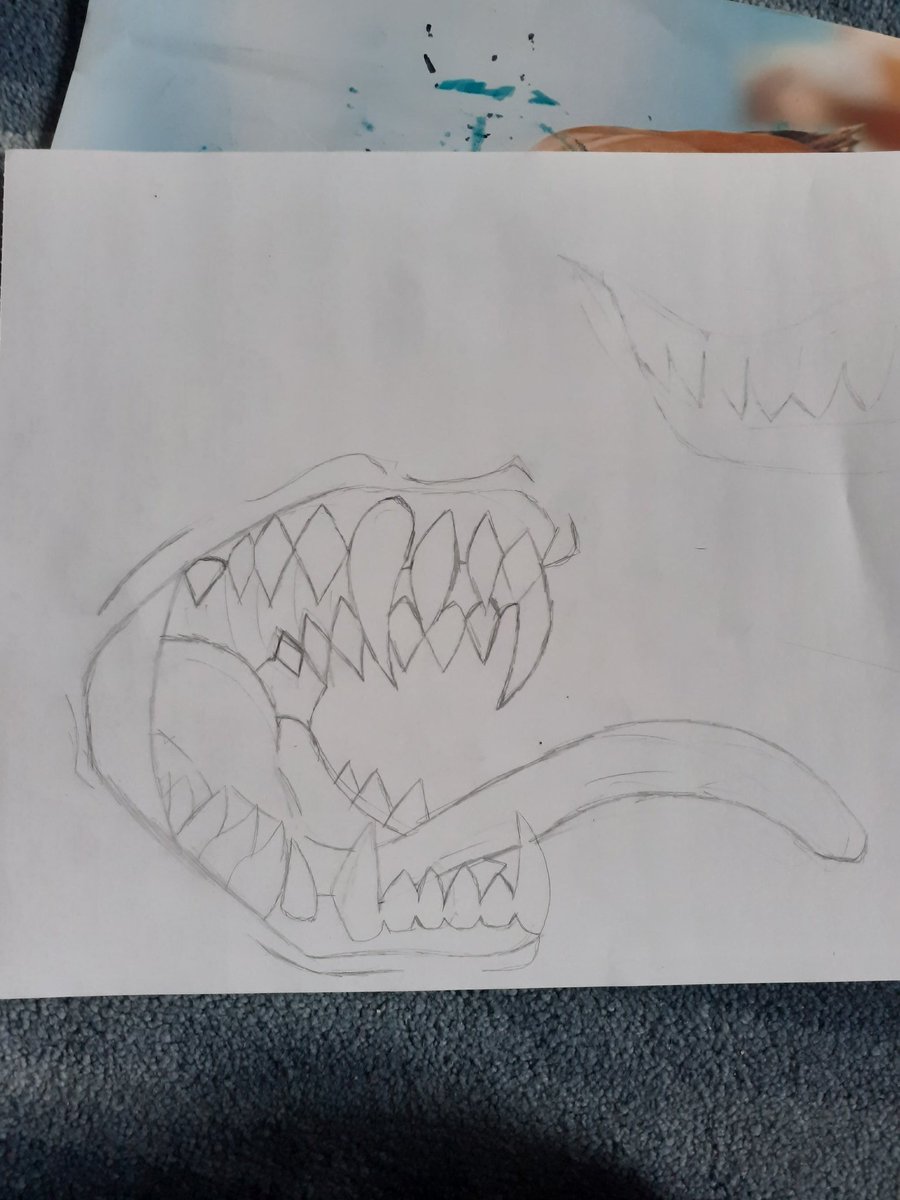Random_Beings's tweet photo. #traditionalArt #Art #Sketching Before/after and now Outlined and colored it, The mouth a bit large. Just been practicing drawing mouths https://t.co/nfKhrxtQgm