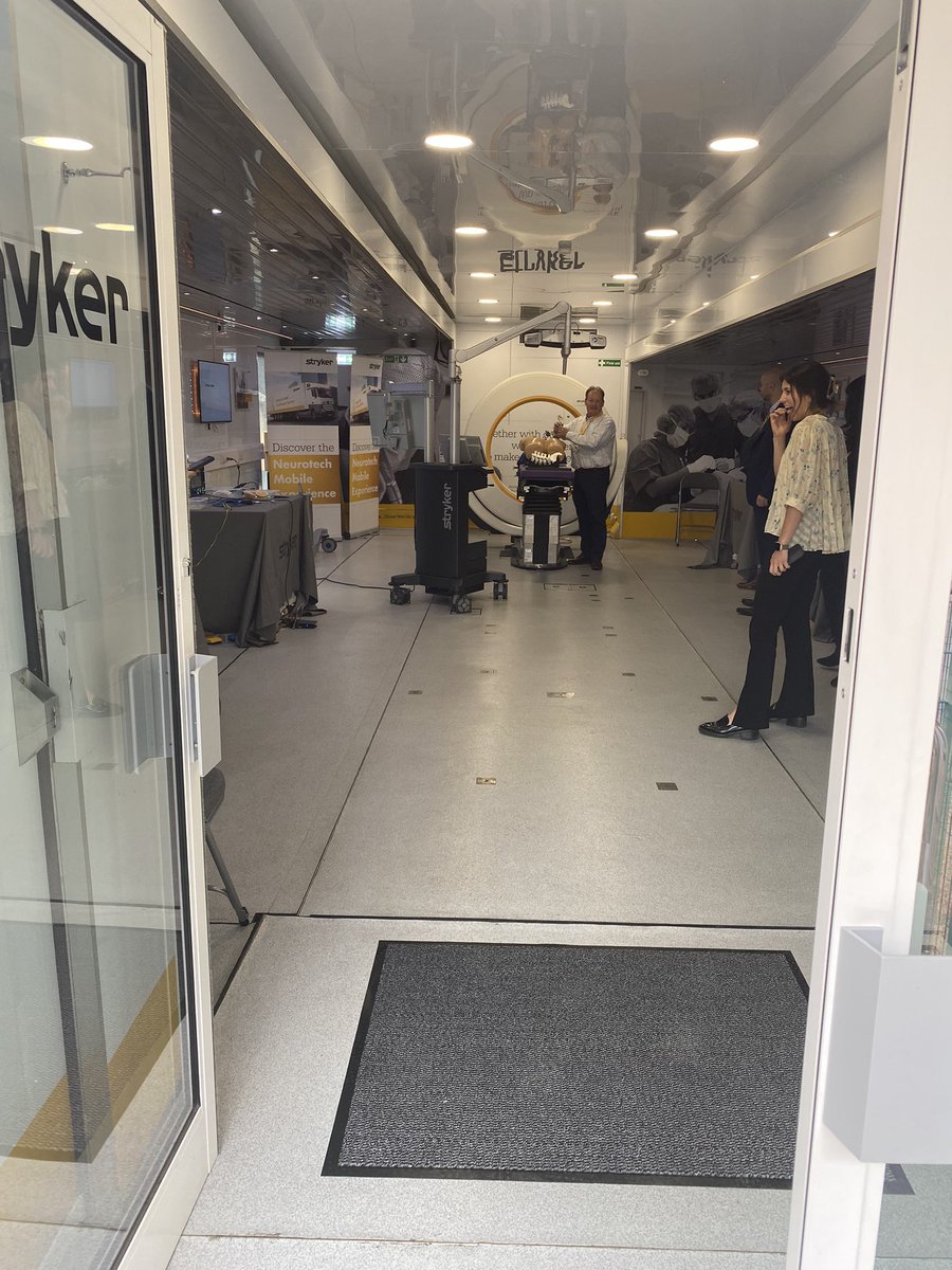 laura jones tweet media