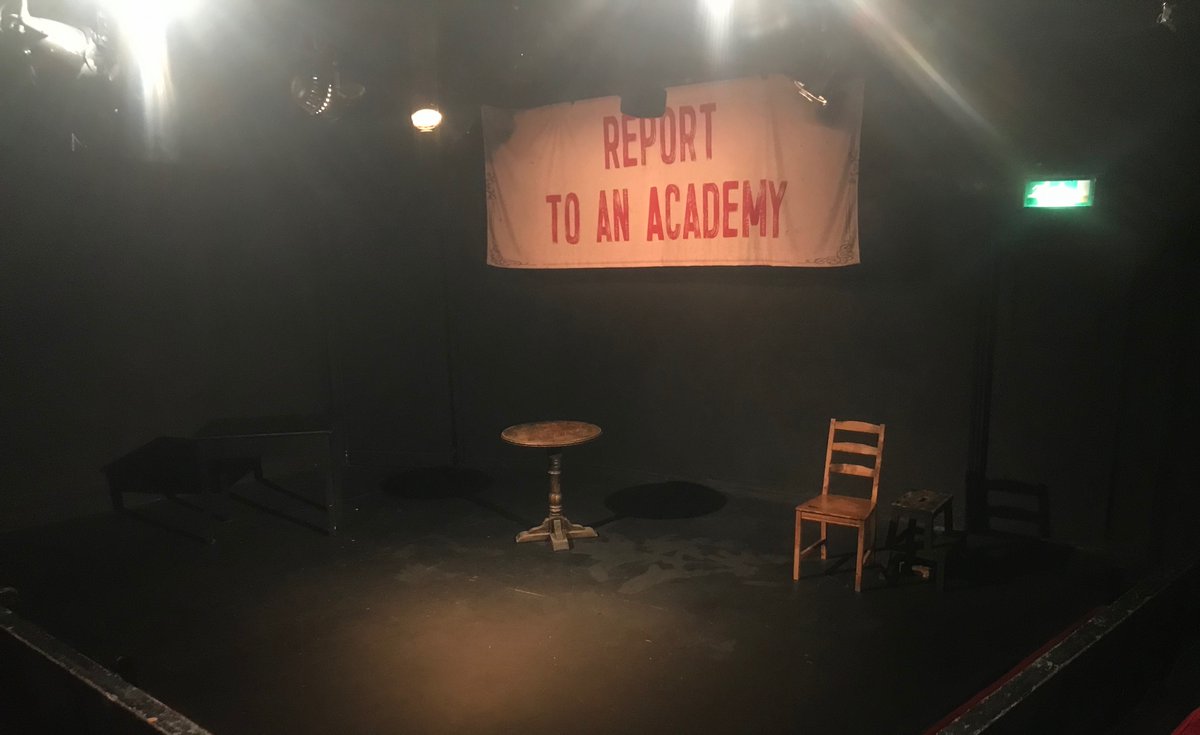 SCENATHEATRE's tweet photo. The stage is set. The bar's stocked. The actor is channeling his inner Ape. See the 7:30 pm show of "Report to an Academy" at @ORLTheatre in Islington. "Persistent intensity...done very well." β TheatreWeekly TICKETS: https://t.co/uh5jg1eKBc #londonplay #londontheatre #islington https://t.co/c7Gzp3pTLM