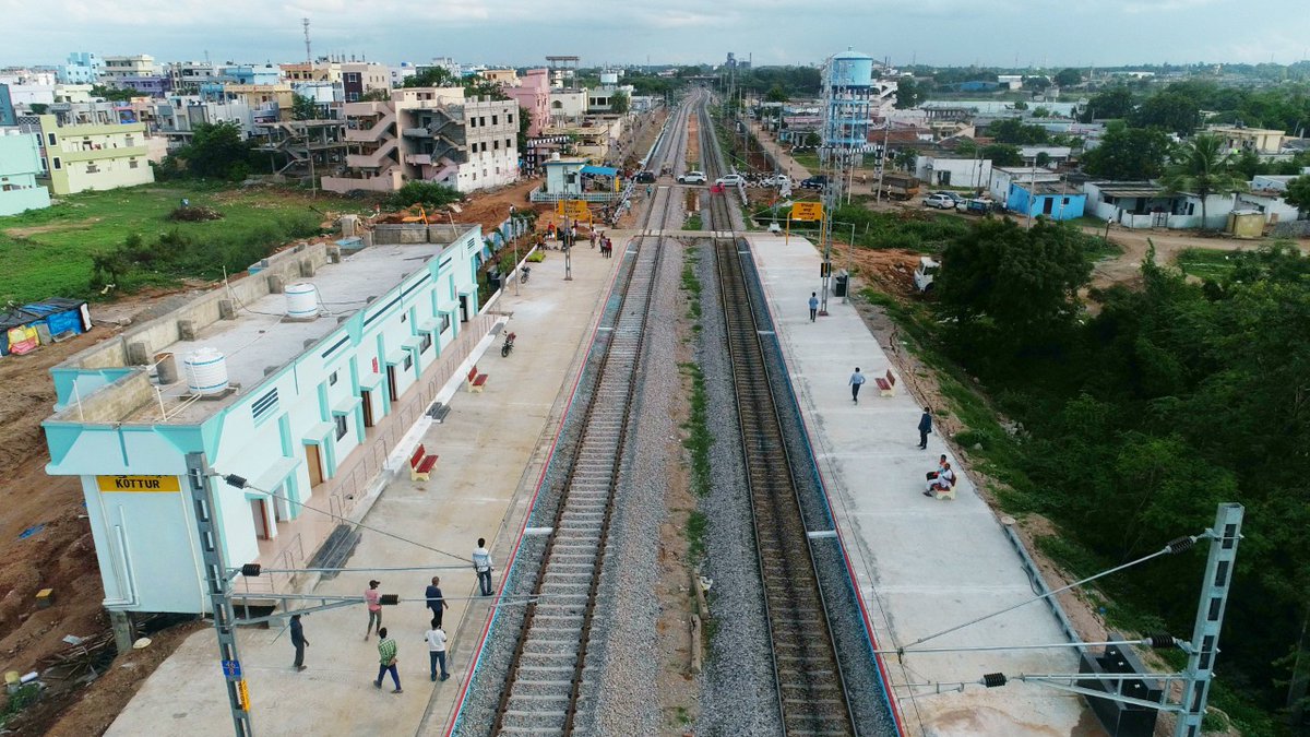 Reducing Carbon Footprint!

In a bid to boost #Mission100PercentElectrification, traction sub-station (132/25 KV) at Divitipalli as part Umdanagar-Mahbubnagar electrification project in Telangana has been commissioned, enabling goods &amp; coaching trains to run on electric traction.