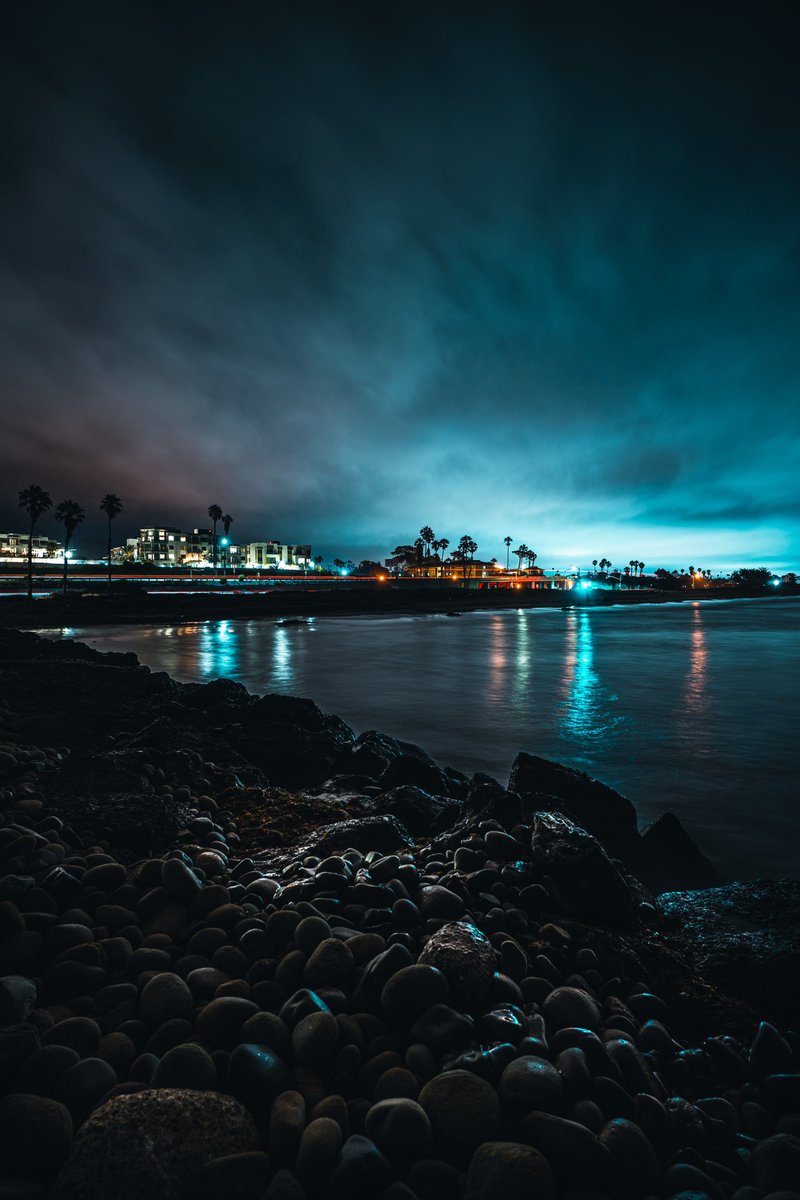 When the night takes over 🦉
#nightphotos #longexposure #photography #PhotoOfTheDay #moodytones #moody