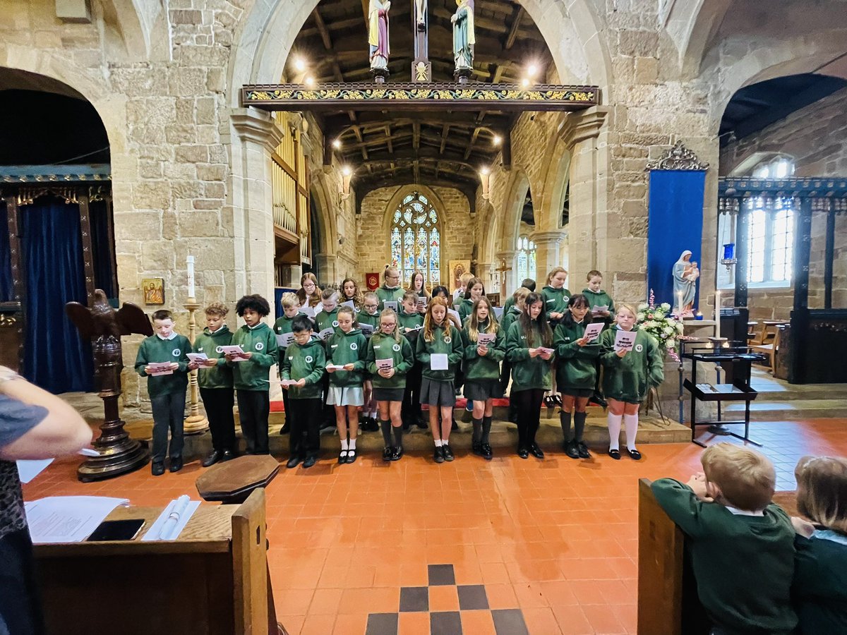 What a beautiful Mass 💚 Thank you <a href="/RoystonStJ/">The Parish of St John the Baptist, Royston.</a>