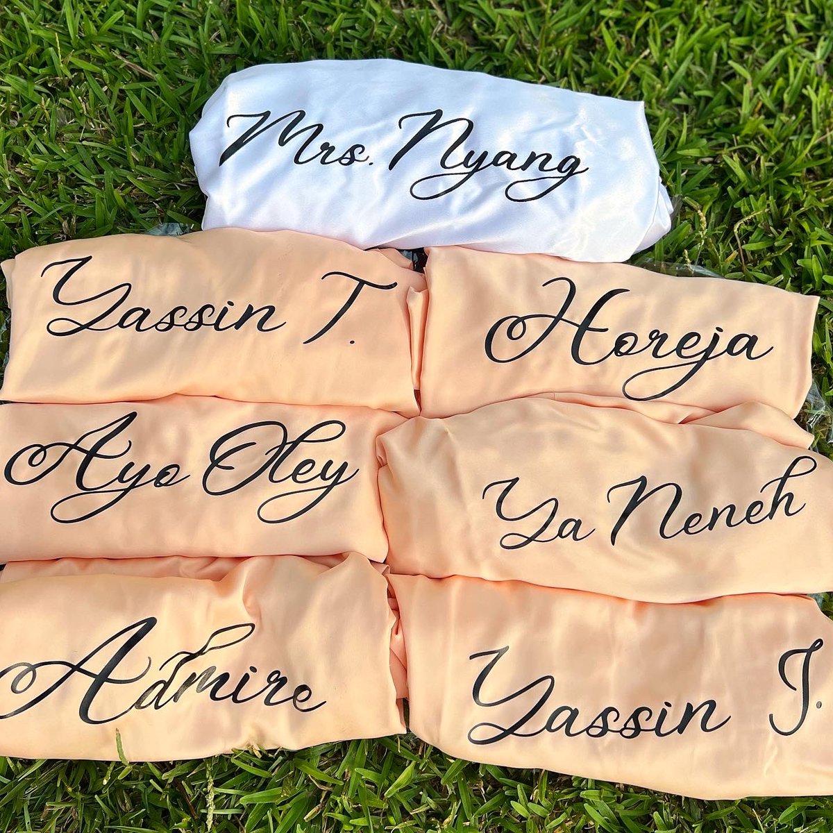 BoxD_GMB's tweet photo. ✨Bridal party robes✨ #personalized https://t.co/mDZhmSvCrc