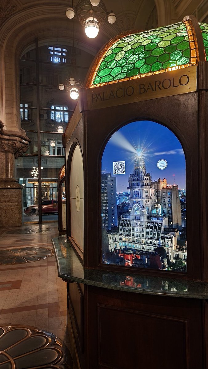 Palacio Barolo (@palaciobarolo) on Twitter photo Podes ingresar al #PasajeBarolo todos los días hábiles de 10 a 20hs y leer con tu celular este código QR que se encuentra en el nuevo Centro de Informes de estilo #ArtDecó ✨️ Informate sobre las guiadas de <a href="/PBTours/">Palacio Barolo Tours</a>
📍Av de Mayo 1370
#buenosaires #argentina Podes ingresar al #PasajeBarolo todos los días hábiles de 10 a 20hs y leer con tu celular este código QR que se encuentra en el nuevo Centro de Informes de estilo #ArtDecó ✨️ Informate sobre las guiadas de <a href="/PBTours/">Palacio Barolo Tours</a>
📍Av de Mayo 1370
#buenosaires #argentina