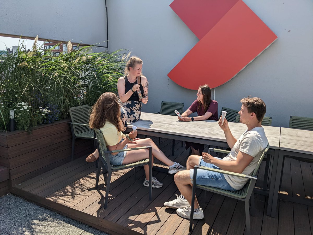 Temperaturen boven de 30 graden? 🥵 Daar weten wij bij TOPdesk wel raad mee! Alles om een beetje af te COOLen 🍦❄️

Het AD heeft er ook een leuk artikel over geschreven! bit.ly/3ODpgIC 🌞 

#werkenbijtopdesk #delft #topdesk #summer #sales #hotday #funatwork #leukstebaan