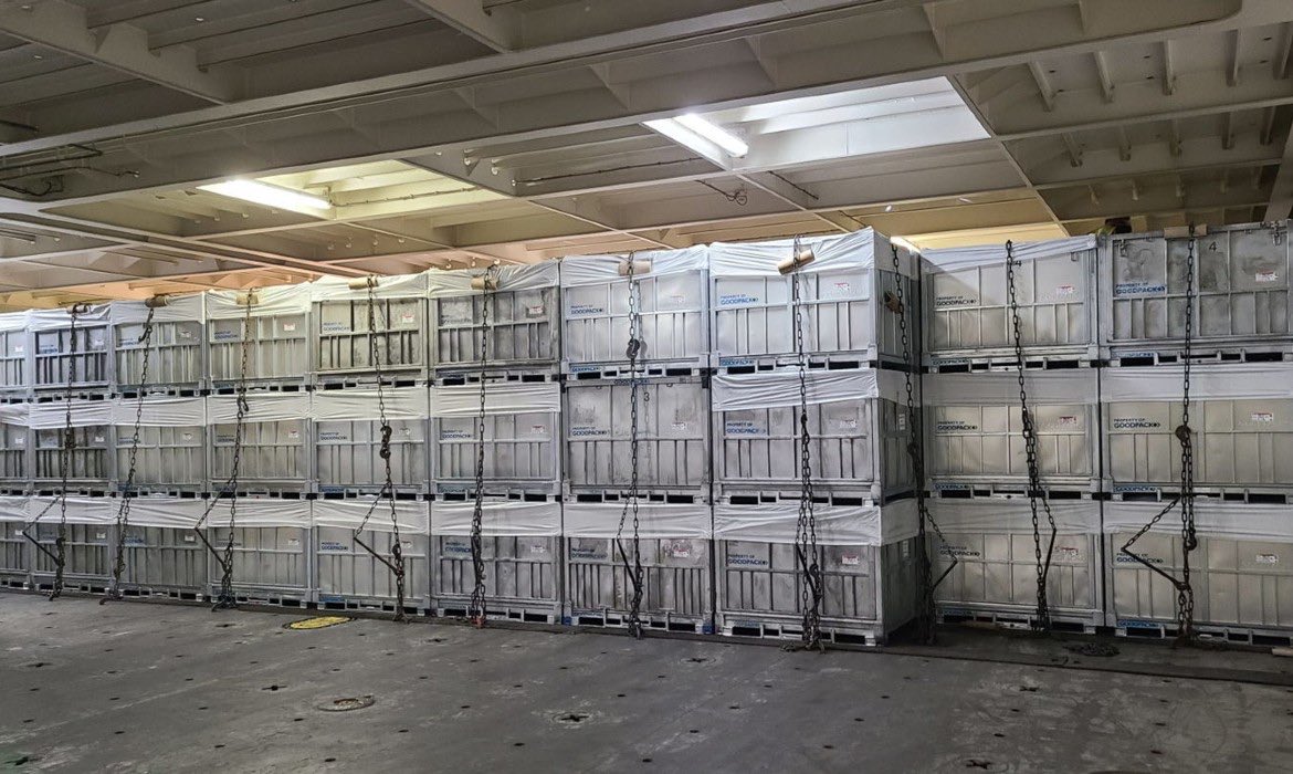 GrupoT21's tweet photo. ⚓️ Wallenius Wilhelmsen firma acuerdo con Goodpack https://t.co/jDsvHoE42X
#GrupoT21 #Marítimo #WalleniusWilhelmsen #Goodpack #TransporteMarítimo #VehículosEléctricos #Baterías https://t.co/oX9z8CrFj5
