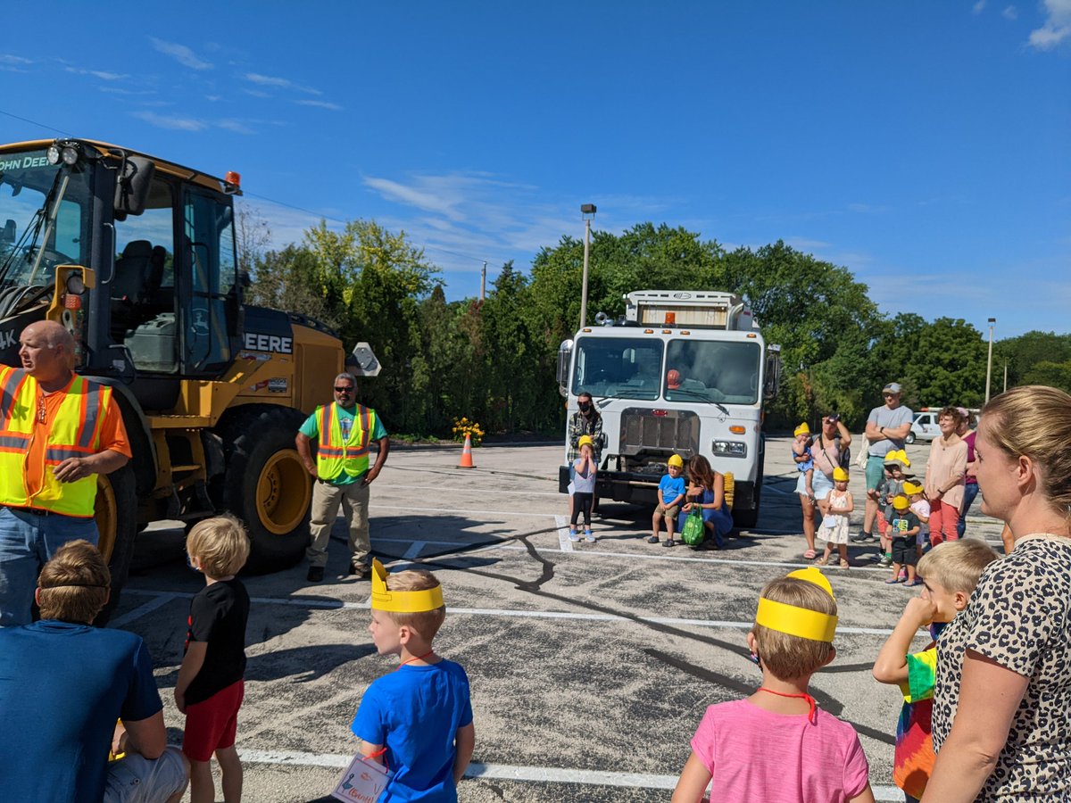 SBGriffie's tweet photo. Thank you, @WauwatosaWI public library and DPW for partnering so our kiddos could connect literacy and trucks! We had a blast! #readingisfun #bigtrucks https://t.co/MjjaNTP3nZ