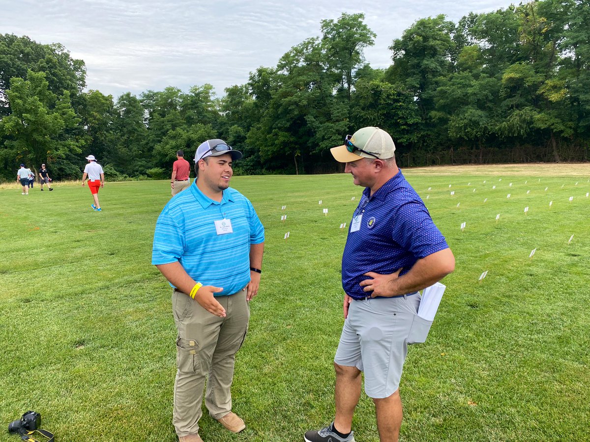 NickJSAdams's tweet image. Great time at the Rutgers Turf research field day. @Lou_Helena_Agri @TimG_Helena  @joshbradyhenry @conor_geisel