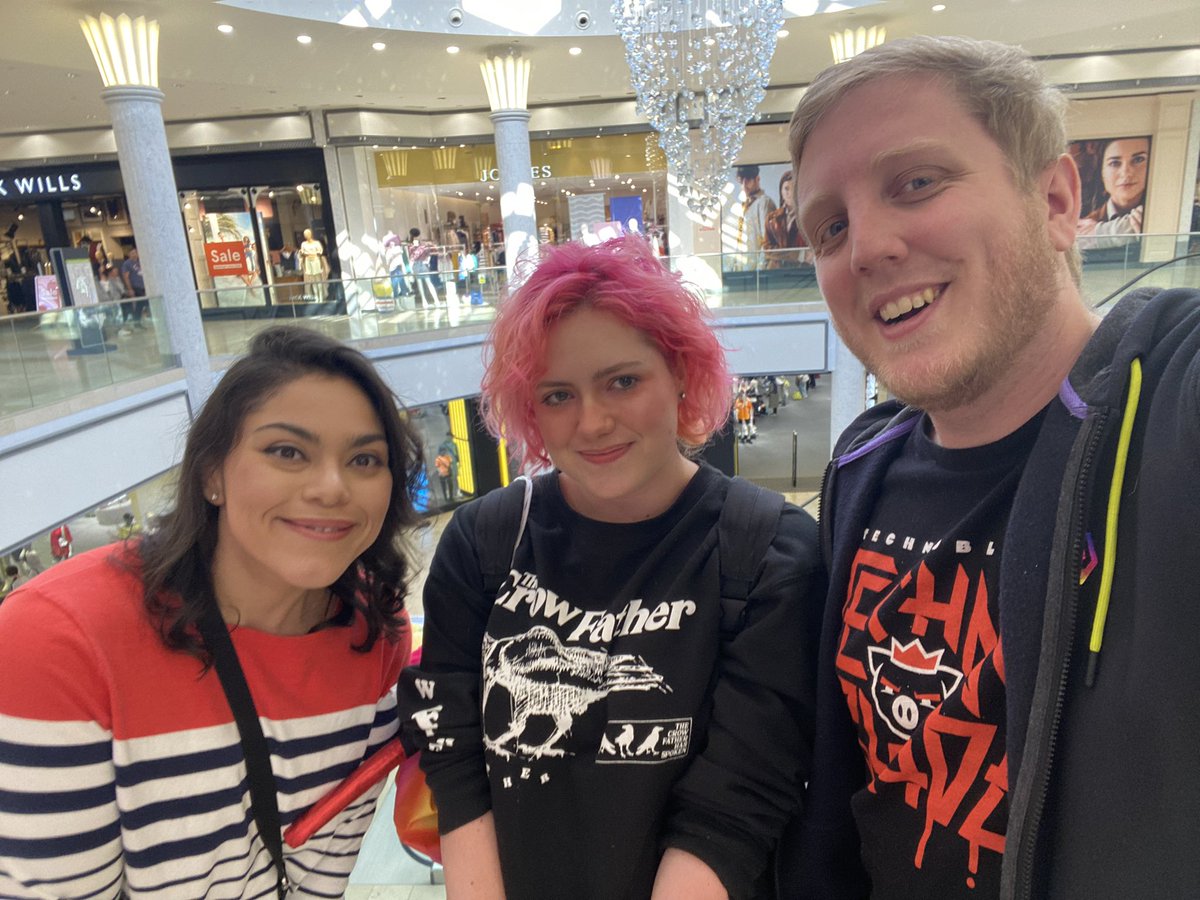 cookiesᵕ̈ on Twitter: "see you later ig @Ph1LzA @trixtin"