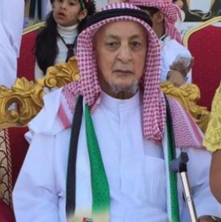 نسأل الله أن يرحم ويغفر للوالد عبدالله عبدالعزيز الفهد الشحي إمام مسجد احمد بن حنبل في منطقة شعم شمال راس الخيمة ، حيث أفنى جُل حياته كإمام للمسجد لما يُقارب أكثر من 45 عام ، وقد حفظ القرآن عن ظهر غيب فتثبت بتلاوة القرآن حتى في مرضه ، سيرة عطره في رحاب بيت الله وما أجملها من سيرة