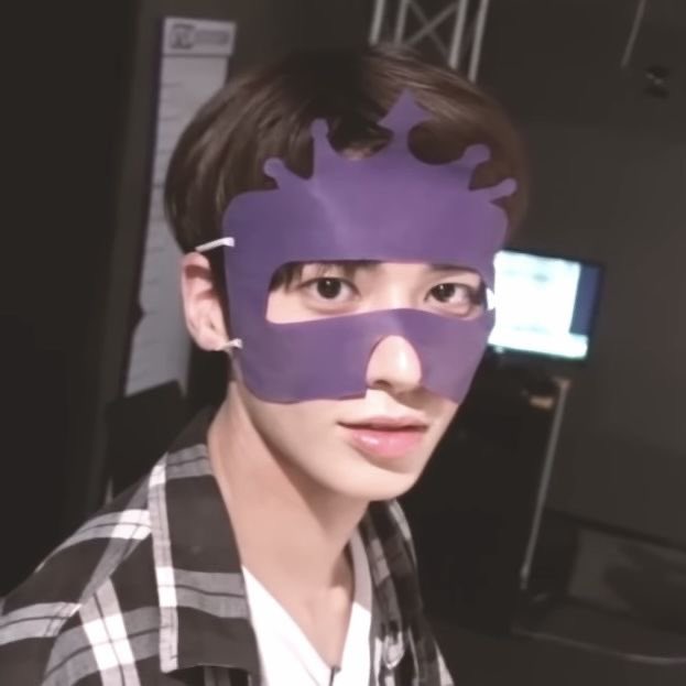 rentyunthinker's tweet photo. their vr masks are so cutee 
#RENJUN #TAEHYUN https://t.co/GLPPukqpji