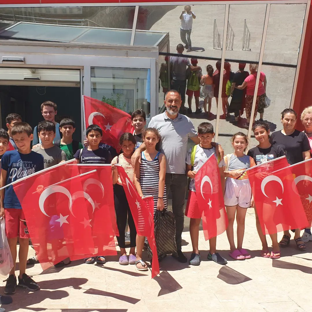 RatYalcin's tweet photo. YÜZME BİLMEYEN KALMASIN PROJEMİZİ BUGÜN İLK GRUP 19 ÇOCUĞUMUZ İLE BAŞLATTIK 
HERBİRİ BİRBİRİNDEN DEĞERLİ PIRLANTA GİBİ ÇOCUKLARIMIZIN GÖZLERİNDEKİ MUTLULUK IŞILTISI  BİZLERE YETTİ
3 DÖNEM DEVAM EDECEK OLAN ÜCRETSİZ YÜZME KURSU PROJE KAYITLARIMIZ DEVAM ETMEKTEDİR https://t.co/Izo2U2ljCb