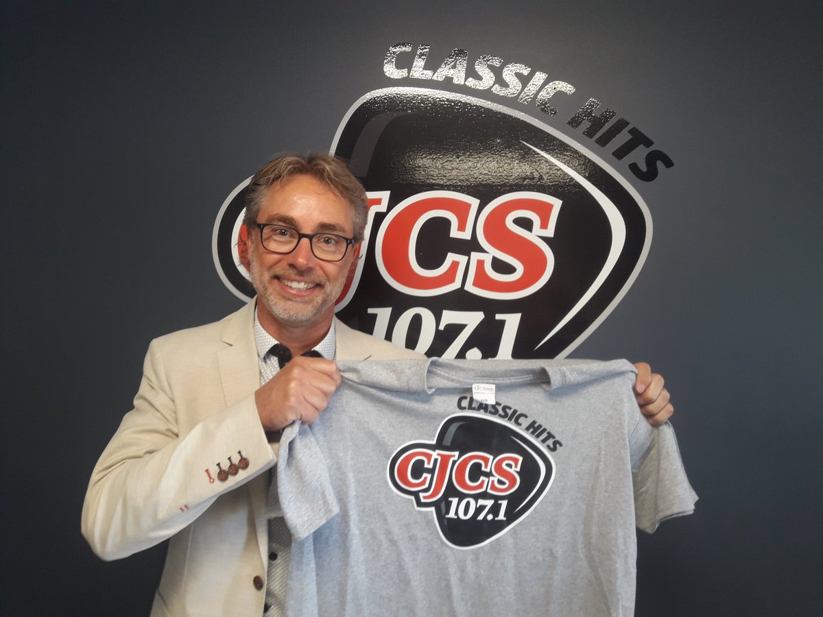 1071CJCS's tweet photo. Jamie: Nice to chat with Rick Orr from @orrinsurance  They are proud supporters of the @SGH_Foundation In Our Hands campaign.  Rick has all the details: https://t.co/8BcGCceLWI https://t.co/OxmyEhKite