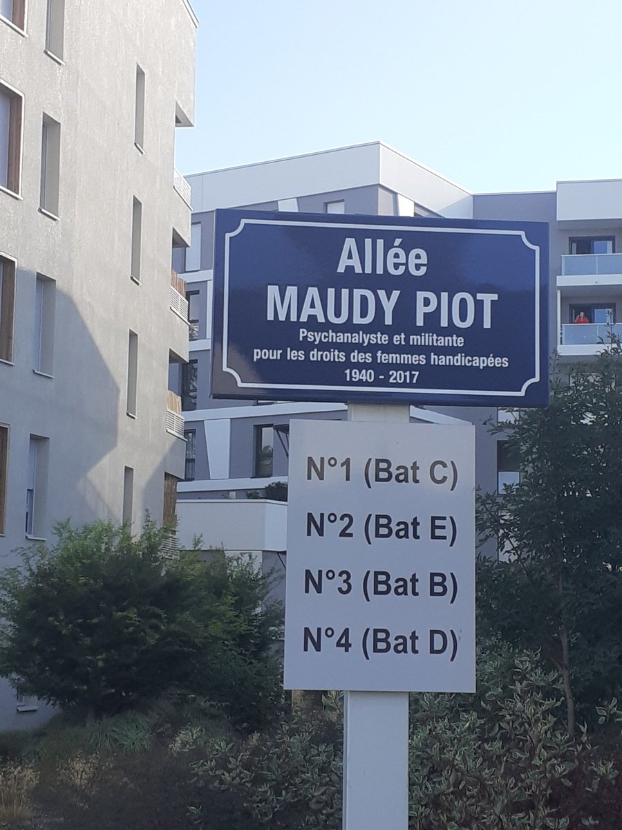 Touché de découvrir à <a href="/nantesfr/">Ville de Nantes</a> ce bel hommage à Maudy Piot qui fut si engagée pour les droits des femmes en situation de #Handicap <a href="/FDFA_Contact/">FDFA</a> , et pour une société plus inclusive. J'avais été honoré d'échanger avec elle lors des #FeuillesDAutomne Fdfa ou au <a href="/CNCPH_fr/">CNCPH</a> .