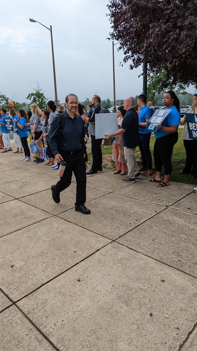 verhahahaalen's tweet photo. Good morning! Stafford always loves to kick things off with a GAUNTLET. #Mentor360VIP #NorthNation #Mentor360Prep4Success https://t.co/Rqgdzjpiw3