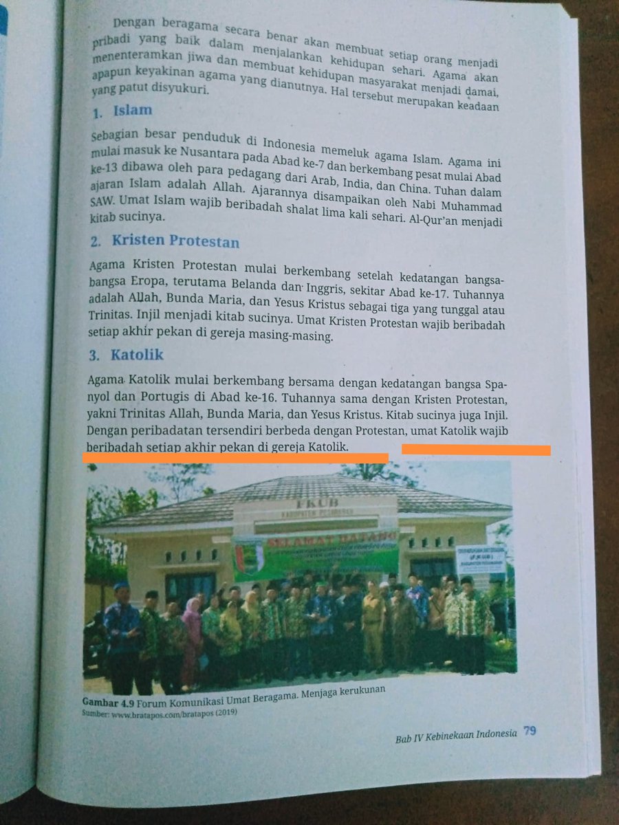 KatolikG's tweet photo. Mohon @Kemdikbud_RI kalimat WAJIB ke Gereja setiap minggu ini juga perlu direvisi karena mengganggu kaum Kristiani yang jarang ke Gereja tapi mengharap surga seperti kami ini. https://t.co/6BzfwZM08r